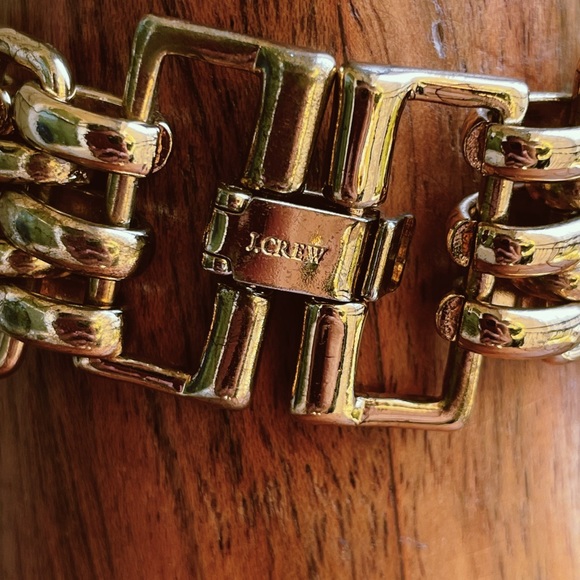 J Crew Golden Cable Chain Style Bracelet - Picture 4 of 6